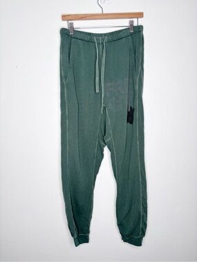 Free City Life Nature Love Green Joggers Size small EUC